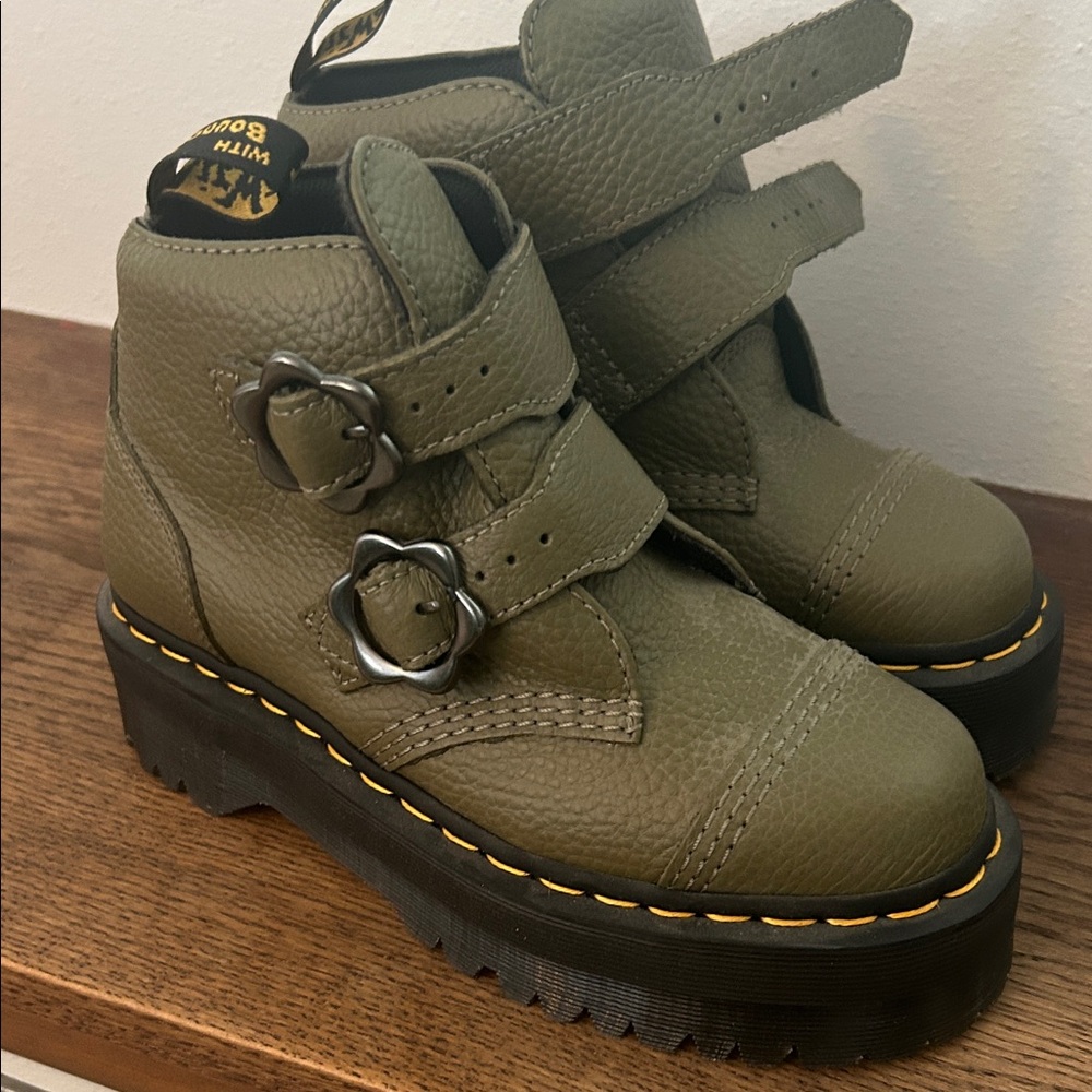 Dr. Martens Olive Green Ankle Boots, Size 6. NWOT